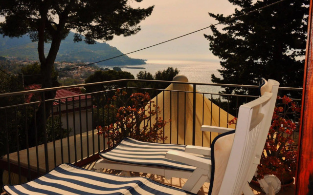 Villa Laura Apartment Sea View