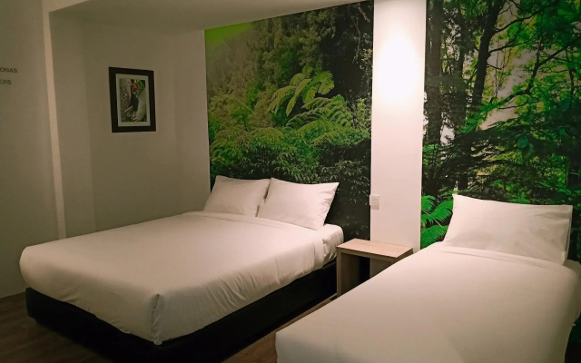 H Boutique Hotel Xplorer Loke Yew