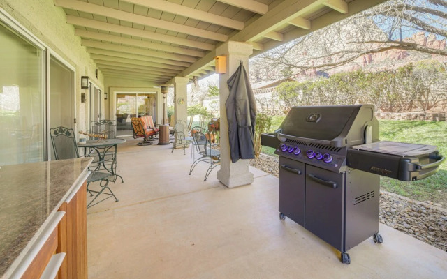 Stunning Sedona Views: Spa, Firepit & Stargazing