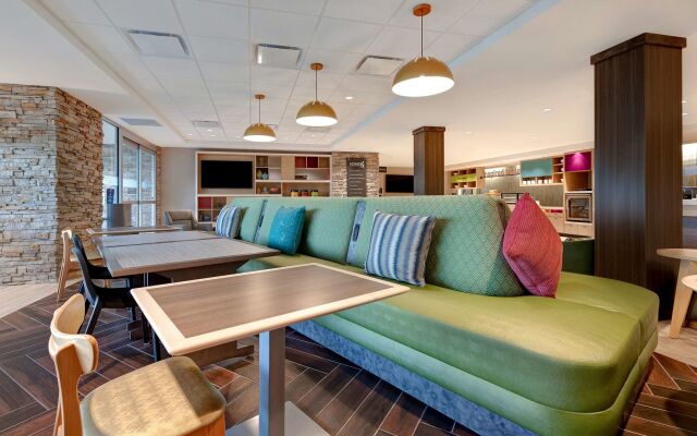 Home2 Suites by Hilton Lincolnshire Chicago