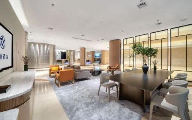 Tianhe Hotel
