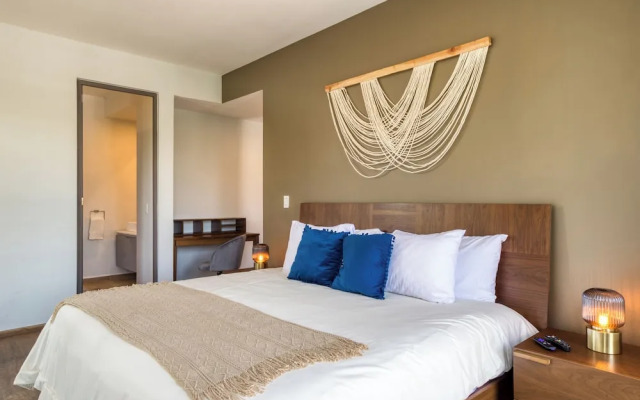 Chic PH Haven with rooftop By Tasman