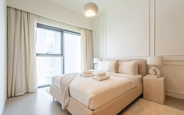 Lavishly Elegant 2BR with Breathtaking Burj View