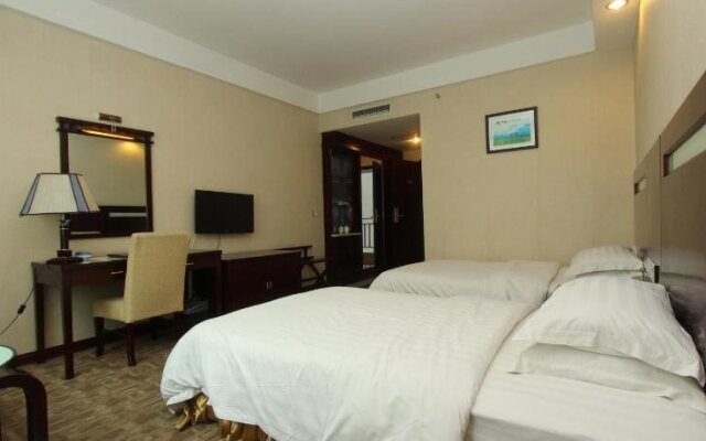 Royal Hotel