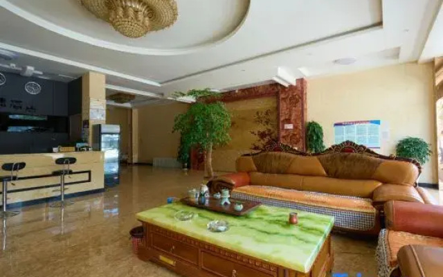 Qiubei Yinlian Express Hotel (Jiaolian Plaza)
