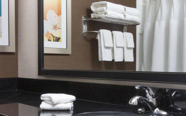 Fairfield Inn & Suites Peru