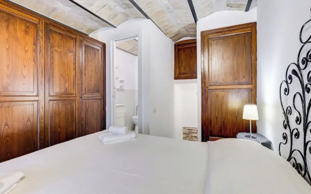 Charming Apt with Garden and Park