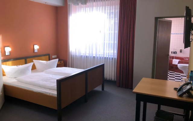 Haus des Volkes - Das Bauhaushotel