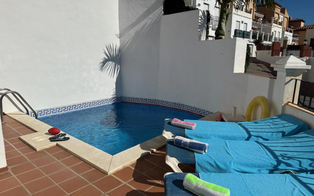 Spacious family villa Aljamar 8a