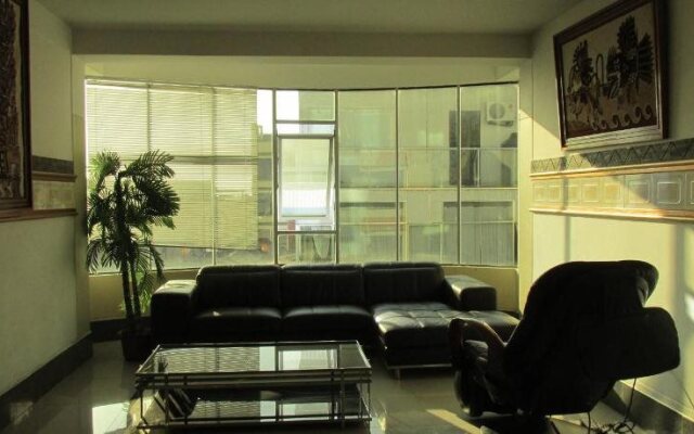 Rizzo Plaza Hotel