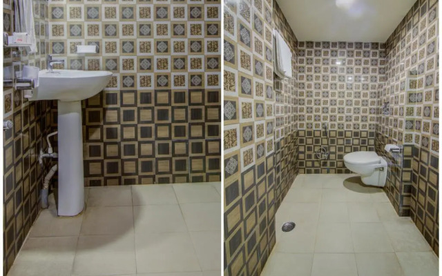 Crystal Studio by OYO Rooms