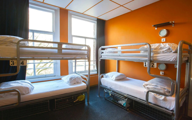 The Flying Pig Uptown Hostel