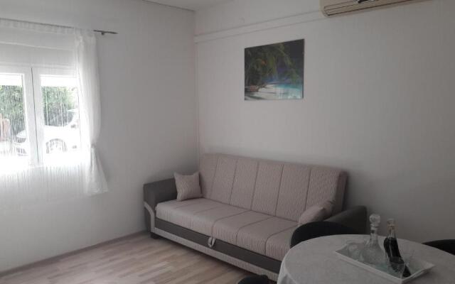 Apartment Nina