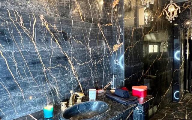 Castiglione 27 Luxury Suite