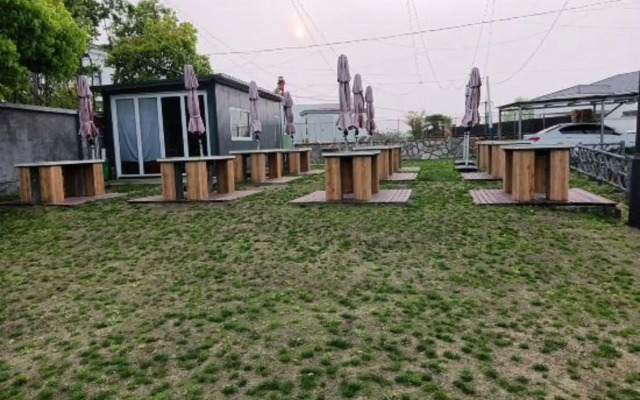 Tianjing Xiaoyuan Hostel