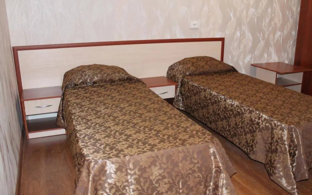 Guest House on Akatsiy Street