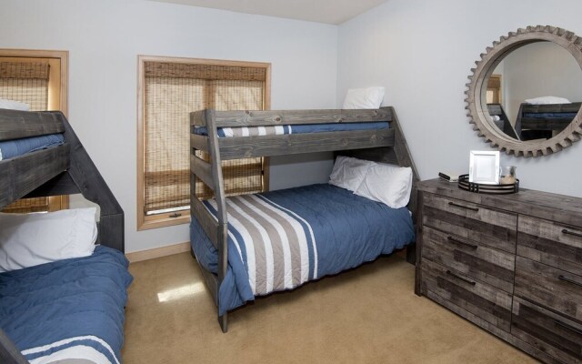 Glacier Court 1854 A