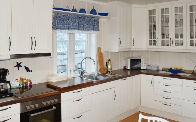 6 Person Holiday Home in Stryn