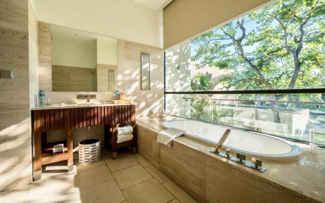 Beachfront villa 3bedrooms romantic for honeymoon