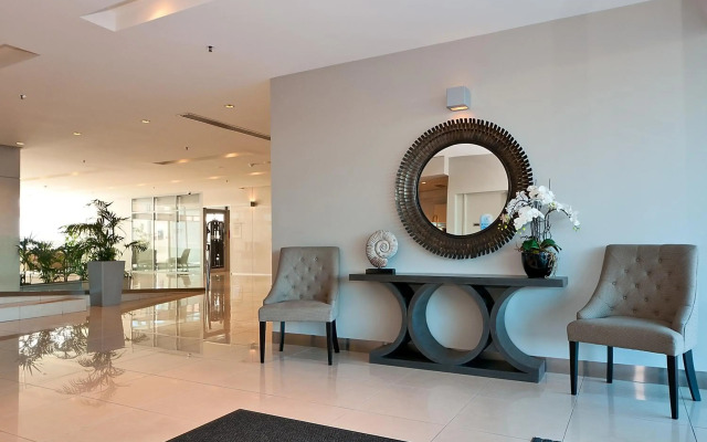 Grand Apartments