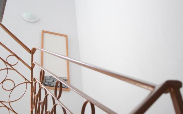 Caçula, Alojamento Local