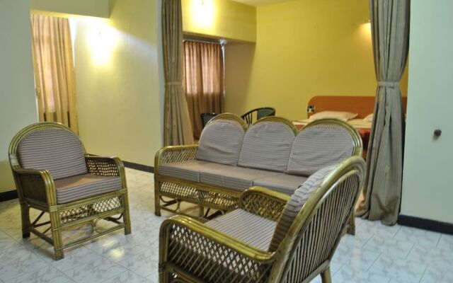 Hotel B M Shree Residency