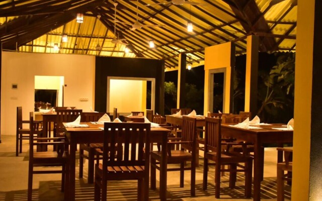 Safari Queens Resort