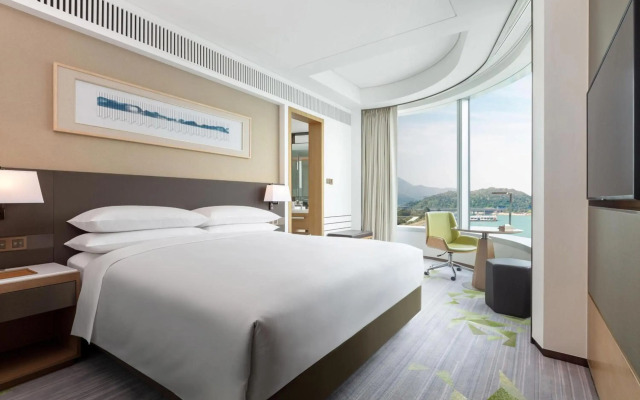 Sheraton Hong Kong Tung Chung Hotel