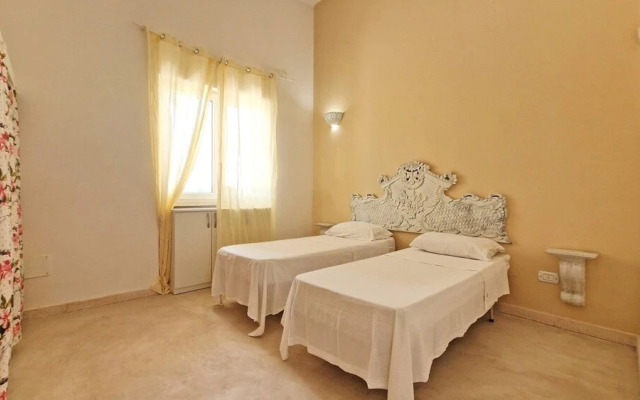 Villa With Swimming Pool Sleeps 8 Three Bedrooms