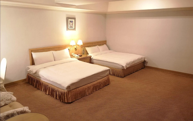 Kingdom Hotel