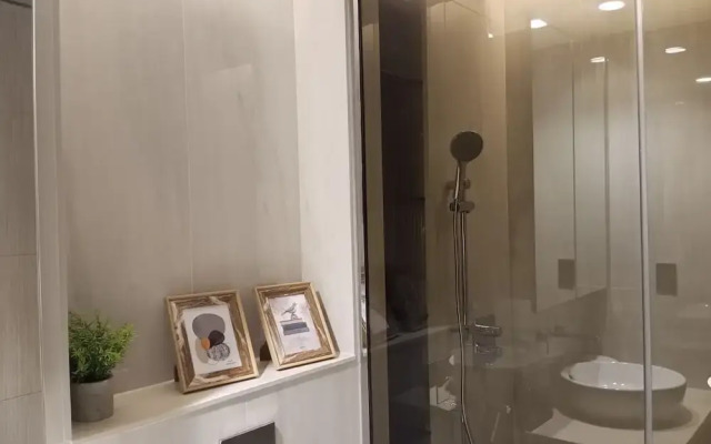 Luxury 1BR in Peninsula Five by Bespoke