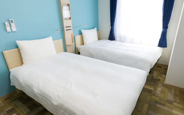 Toyoko Inn Tozai-sen Kiba-eki