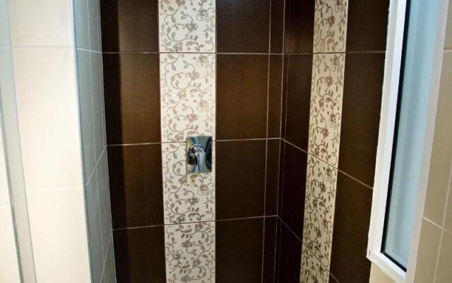 RG Status Hotel