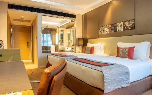 Graceland Bangkok Hotel