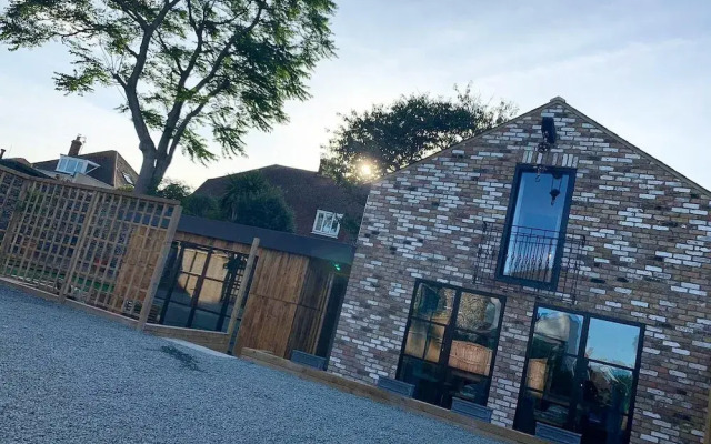 Stone Lodge