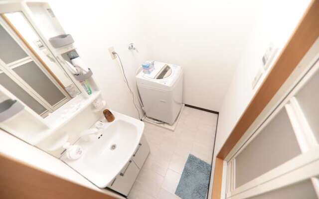 Omotenashi Usagi Apartment Shinsekai (15-11)