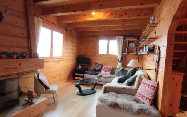 Chalet Les Carroz d'Arâches, 4 pièces, 8 personnes - FR-1-572-49