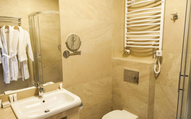 Excelsior Boutique Hotel