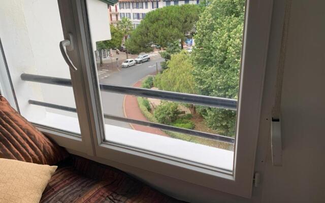 Ático en esquina rodeado de terrazas todo exterior