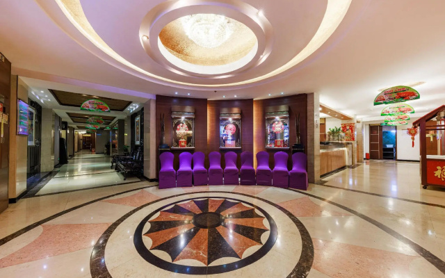 Golden City Hotel