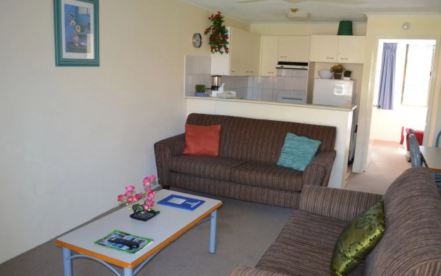 Enderley Gardens Resort