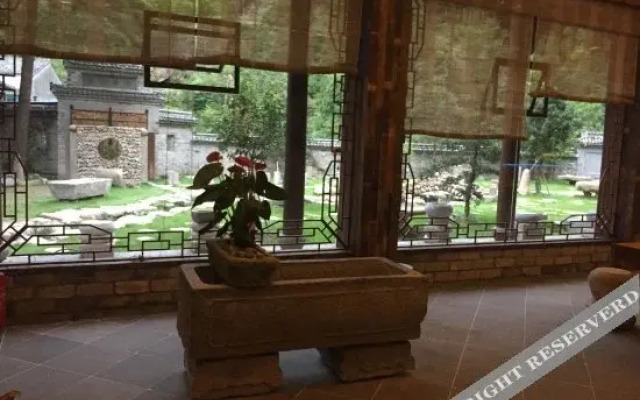 Sanshuige Boutique Hostel