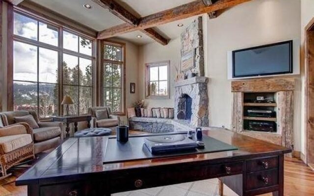 Ski Bridge Lodge by Pinnacle Lodging