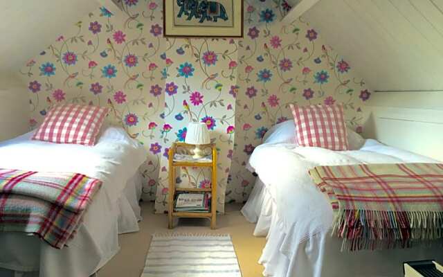 Mine Hill House