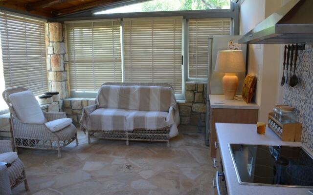 Alekos Beach Houses - Natura Verde