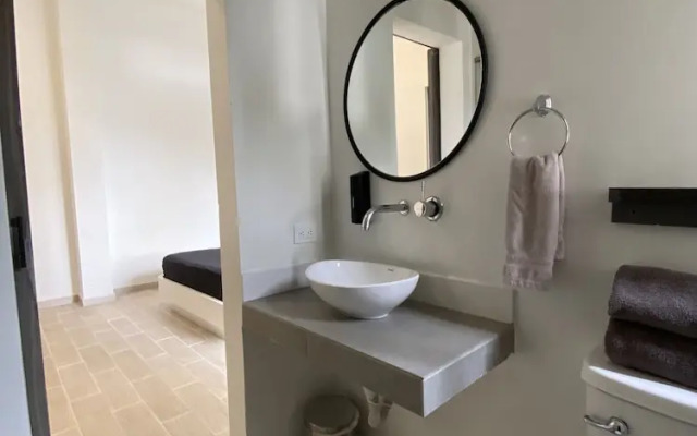 Hotel 14-04