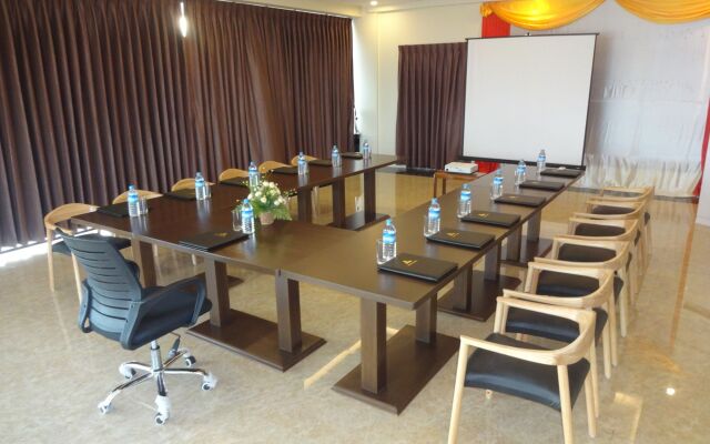 Virati Hotel