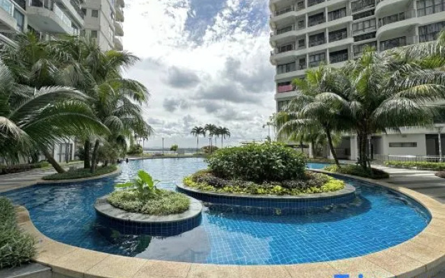 Superb Seaview 3 Balcony Country Garden Danga Bay near CIQ JB | 3B2B – Pool – Johor Bahru