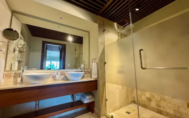 Ocean View apt With Terrace in Punta Palmera