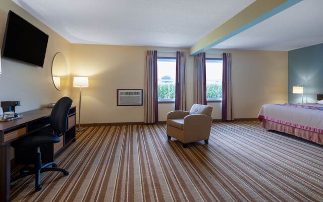 Super 8 By Wyndham Mattoon
